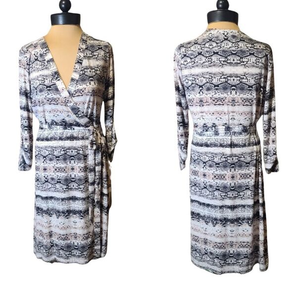 Calvin Klein Wrap Dress Size 6 NWT - Picture 1 of 9
